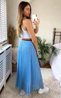KURT MULLER Sky Blue Pleated Maxi Skirt With Elasticated Waistband -DRESSES SHOP 2021 03 23 cara kurtmuller 22 03 2021 20 17 23