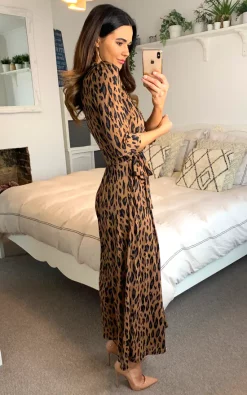 Jolie Moi Melissa Jumpsuit, Brown Animal -DRESSES SHOP 2021 03 23 naomi jolliemoi 18 03 2021 12 09 09