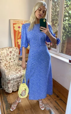 Nobody's Child Blue And White Ditsy Esme Midi Dress 7 Nobody's Child Blue And White Ditsy Esme Midi Dress -DRESSES SHOP 2021 03 26 Megan Kasia NobodysChild1