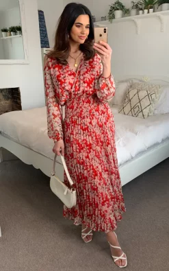 Traffic People Requim Midi Floral Dress In Red -DRESSES SHOP 2021 04 09 Megan Naomi TrafficPeople79