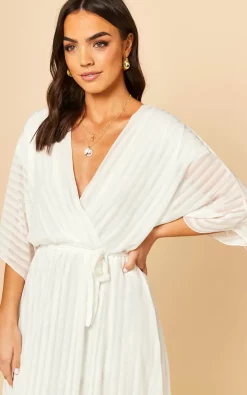 Bella And Blue Cream Plunge Maxi Dress -DRESSES SHOP 2021 06 25 SF TOM Mollie BellaAndBlue0067