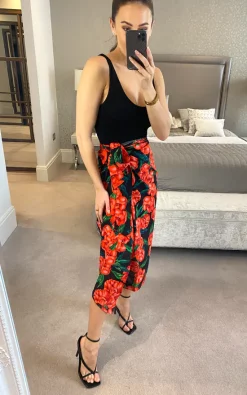 D.Anna Black/Red Floral Midi Wrap Skirt -DRESSES SHOP 2021 06 29 Megan D.ANNA 1251
