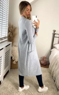 Noisy May Longline Open Front Cardigan In Light Grey -DRESSES SHOP 2021 08 09 Cara noisymay 11 08 2021 00 33 34