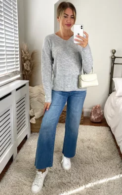 ONLY V Neck Pull Over Jumper In Light Grey