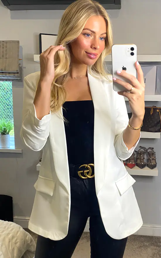 KURT MULLER Rouched Sleeve Blazer In White 2 KURT MULLER Rouched Sleeve Blazer In White - Image 2