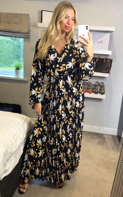 KURT MULLER Two Tone Big Leaf Long Sleeve Pleated Maxi Dress -DRESSES SHOP 2021 10 16 kurtmuller sasha 12 10 2021 14 16 06