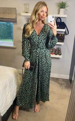 Jolie Moi Kylie Long Sleeve Jumpsuit, Green Animal -DRESSES SHOP 2022 01 26 Sasha JolieMoi1