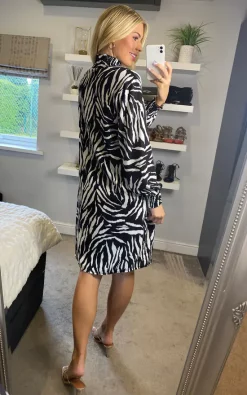KURT MULLER Black Zebra Print High Neck Dress 7 KURT MULLER Black Zebra Print High Neck Dress -DRESSES SHOP 2022 04 08 Sasha KurtMuller146
