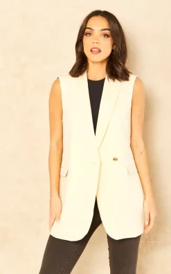 JJXX Sleeveless Blazer In Cream -DRESSES SHOP 2023 01 27 Jen Mollie JJXX36638