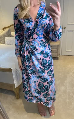 D.Anna Floral Print Long Sleeves Wrap Dress With Belt Fastening In Multicolour