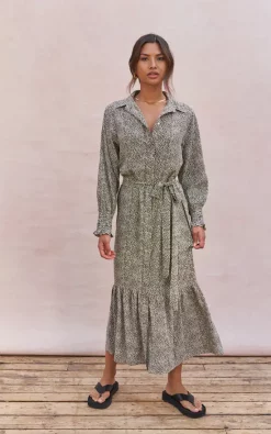 Charli Long Sleeve Maxi Shirt Dress In Khaki Print