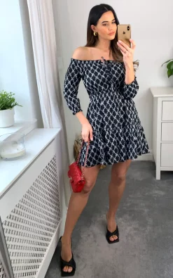 D.Anna Bardot Embroidery Dress With Long Sleeves In Black And White