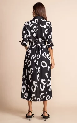Dancing Leopard Alva Midi Shirt Dress In Oversized Mono Leopard 5 Dancing Leopard Alva Midi Shirt Dress In Oversized Mono Leopard -DRESSES SHOP SARAH AlvaMidiDressinOversizedLeopardWhiteonBlack 1